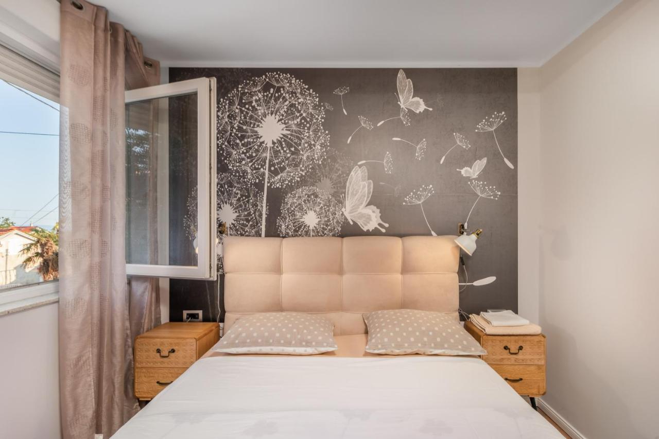 Adastra Apartments With Private Parking And Floor Heating غييكا المظهر الخارجي الصورة