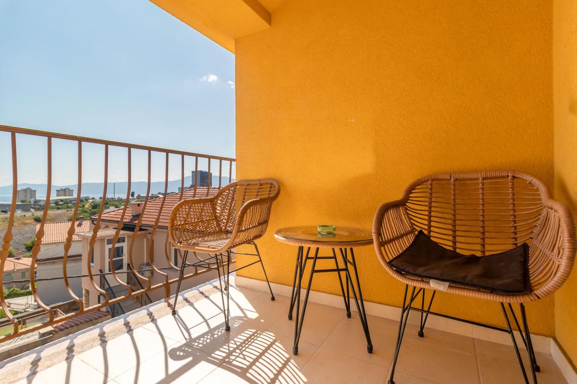 Adastra Apartments With Private Parking And Floor Heating غييكا المظهر الخارجي الصورة