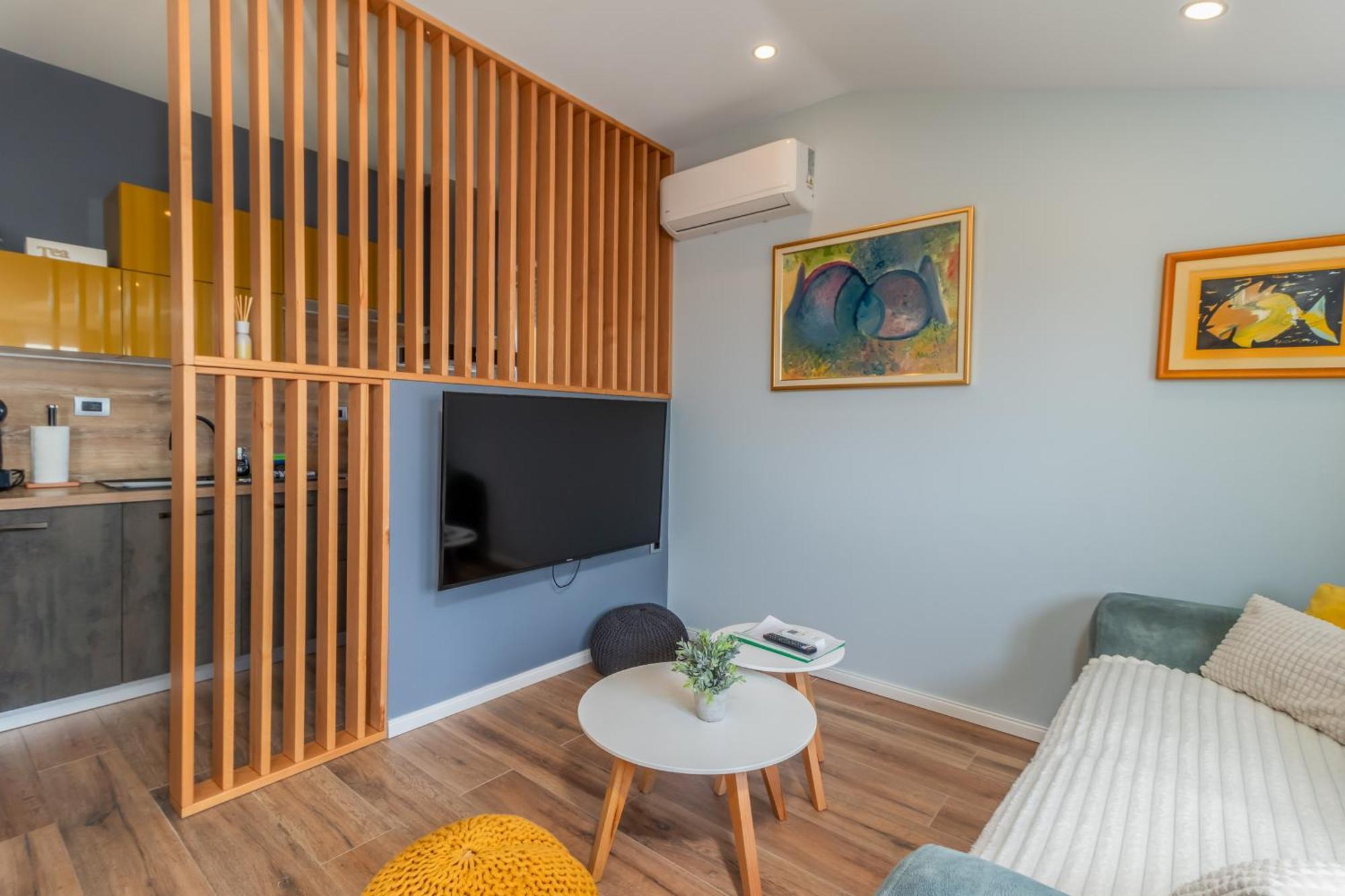 Adastra Apartments With Private Parking And Floor Heating غييكا المظهر الخارجي الصورة